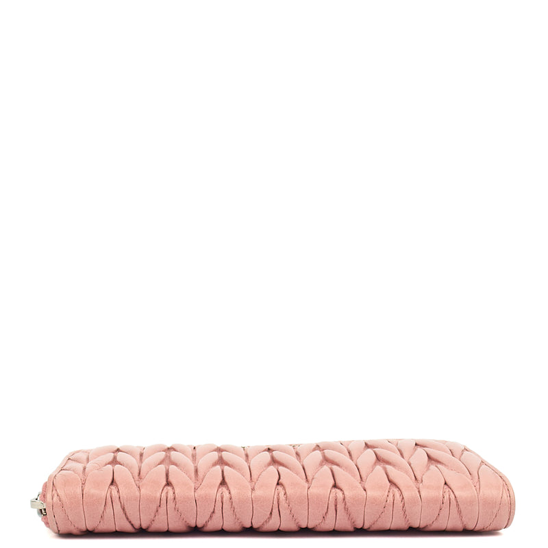 Picture of Miu Miu Purse Matelasse Wallet in Pink, Leather