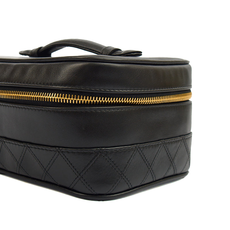 Picture of Chanel Top Handle Vanity Case in Black, Leather
