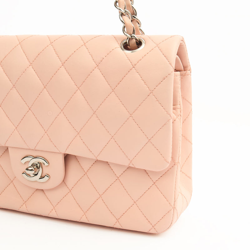 Picture of Chanel Shoulder Bag Classic Double Flap - Medium in Pink, Calfskin Leather