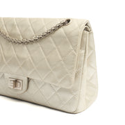 Picture of Chanel Shoulder Bag 2.55 Reissue - Maxi in Metallic, Lambskin Leather