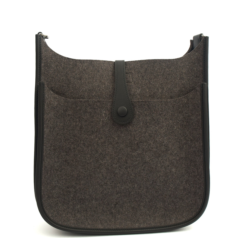 Picture of Hermes Cross Body Evelyne 29 in Black, Canvas
