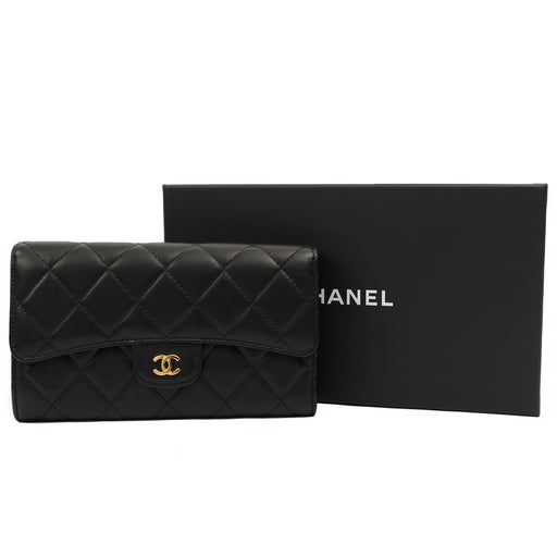 Picture of Chanel Purse Flap Wallet in Black, Lambskin Leather