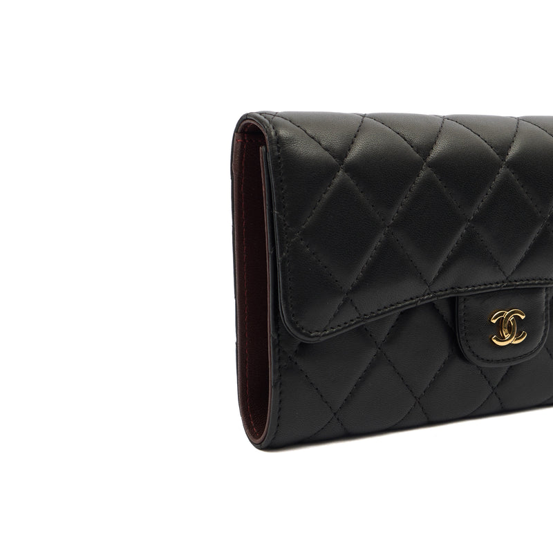 Picture of Chanel Purse Flap Wallet in Black, Lambskin Leather