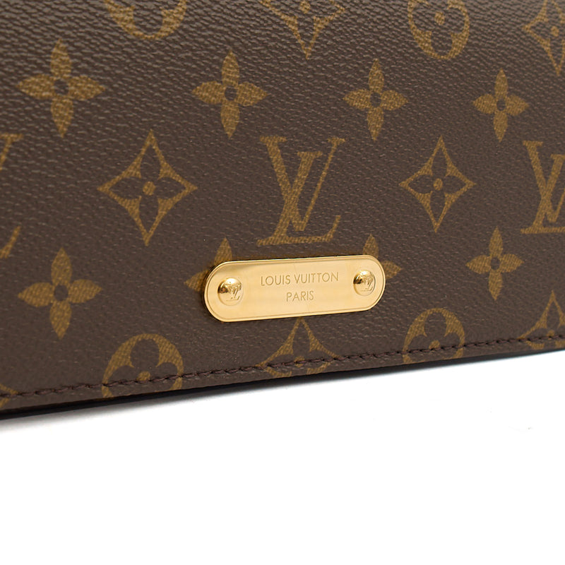 Picture of Louis Vuitton Cross Body Lily Wallet on Chain in Monogram, Canvas