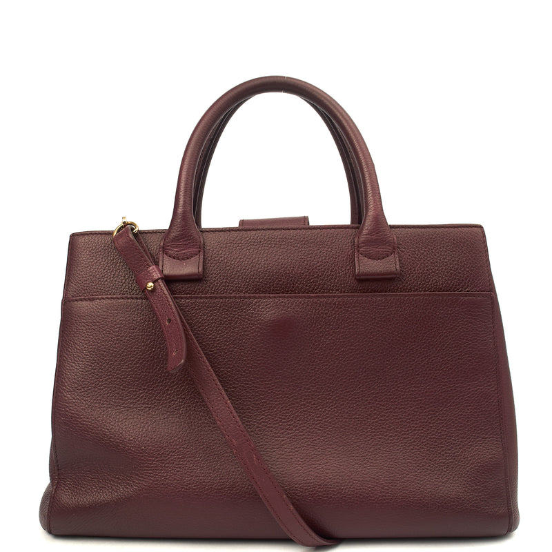 Picture of Chanel Tote Executive Shopper Tote in Red, Calfskin Leather