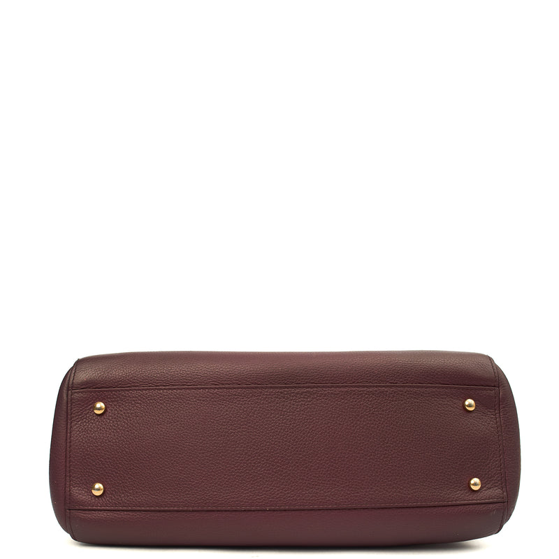 Picture of Chanel Tote Executive Shopper Tote in Red, Calfskin Leather