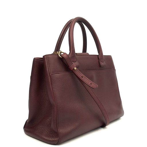 Picture of Chanel Tote Executive Shopper Tote in Red, Calfskin Leather