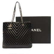 Picture of Chanel Tote Tote in Black, Patent Leather