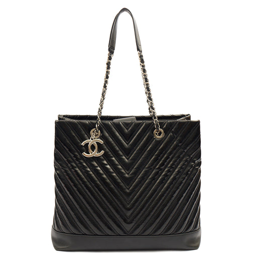 Picture of Chanel Tote Tote in Black, Patent Leather