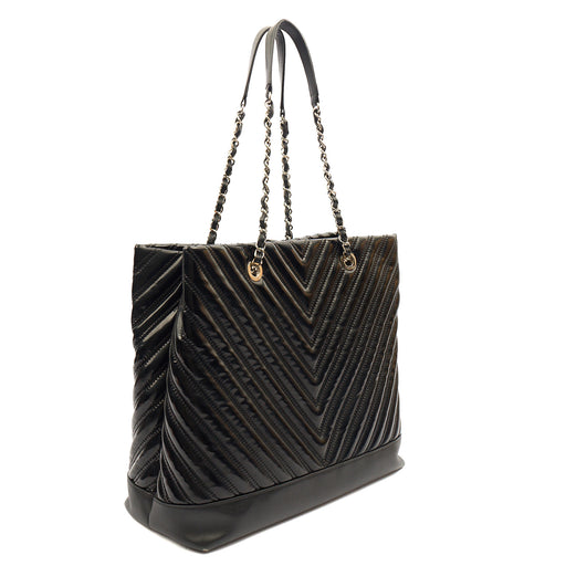 Picture of Chanel Tote Tote in Black, Patent Leather