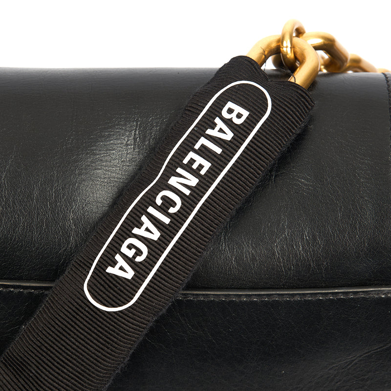Picture of Balenciaga Shoulder Bag Downtown - Small in Black, Veau (Calfskin)