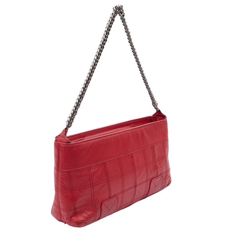 Picture of Chanel Shoulder Bag Shoulder Bag in Red, Calfskin Leather