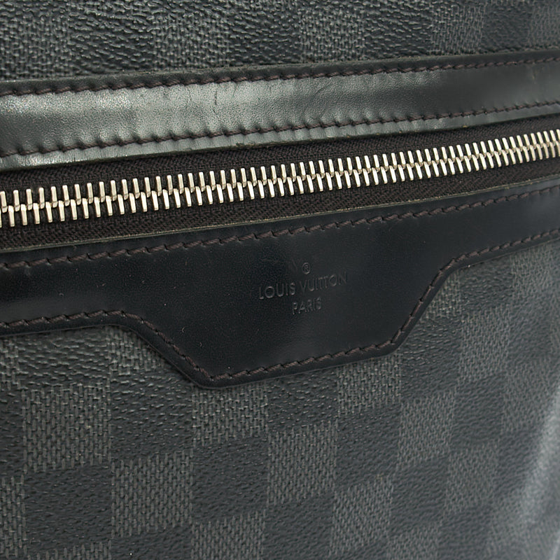 Picture of Louis Vuitton Cross Body Messenger in Damier Graphite, Canvas