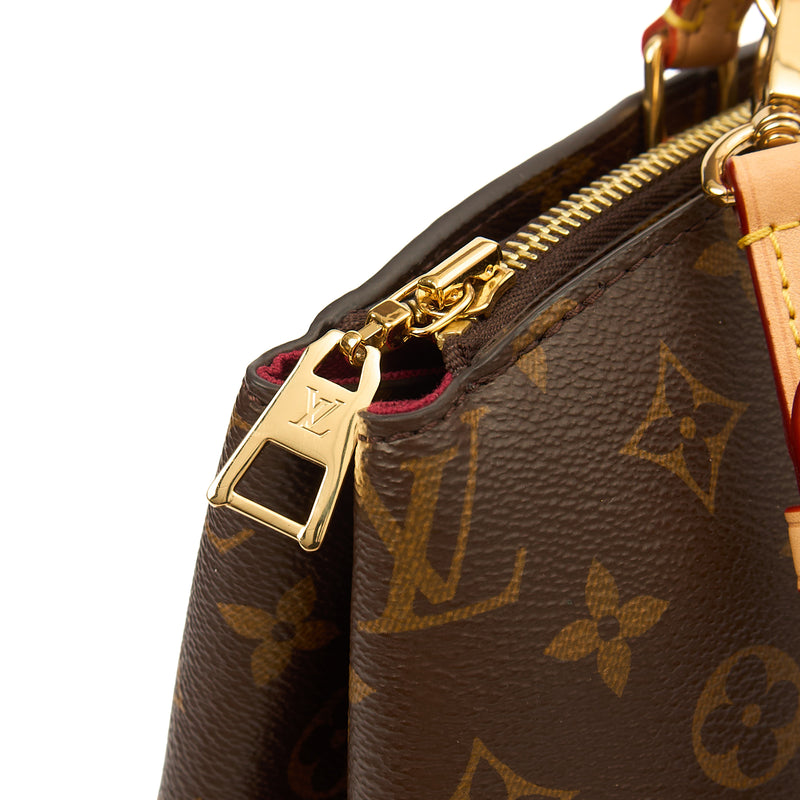 Picture of Louis Vuitton Shoulder Bag Grand Palais Tote in Monogram, Canvas