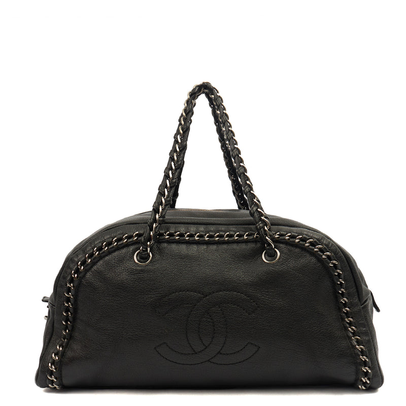 Picture of Chanel Tote Luxe Ligne Tote in Black, Lambskin Leather