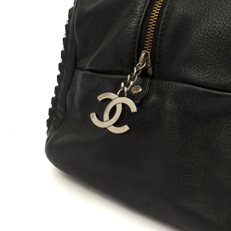 Picture of Chanel Tote Luxe Ligne Tote in Black, Lambskin Leather