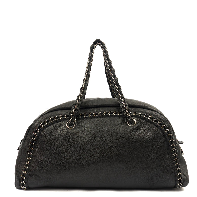 Picture of Chanel Tote Luxe Ligne Tote in Black, Lambskin Leather