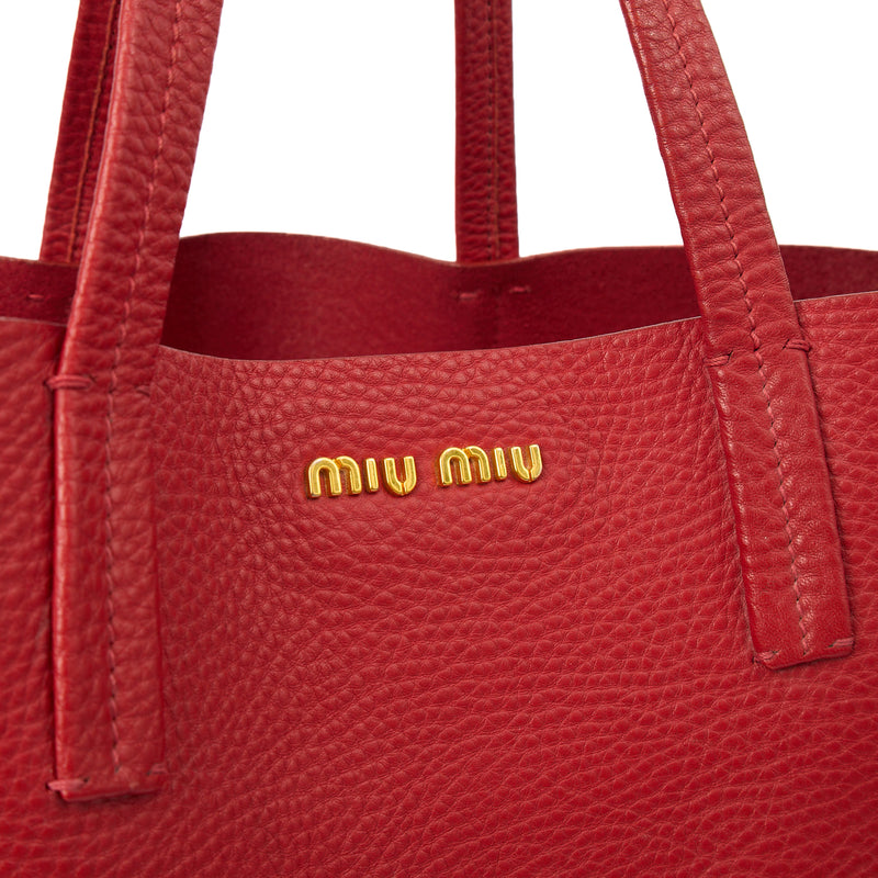 Picture of Miu Miu Tote Tote in Red, Leather
