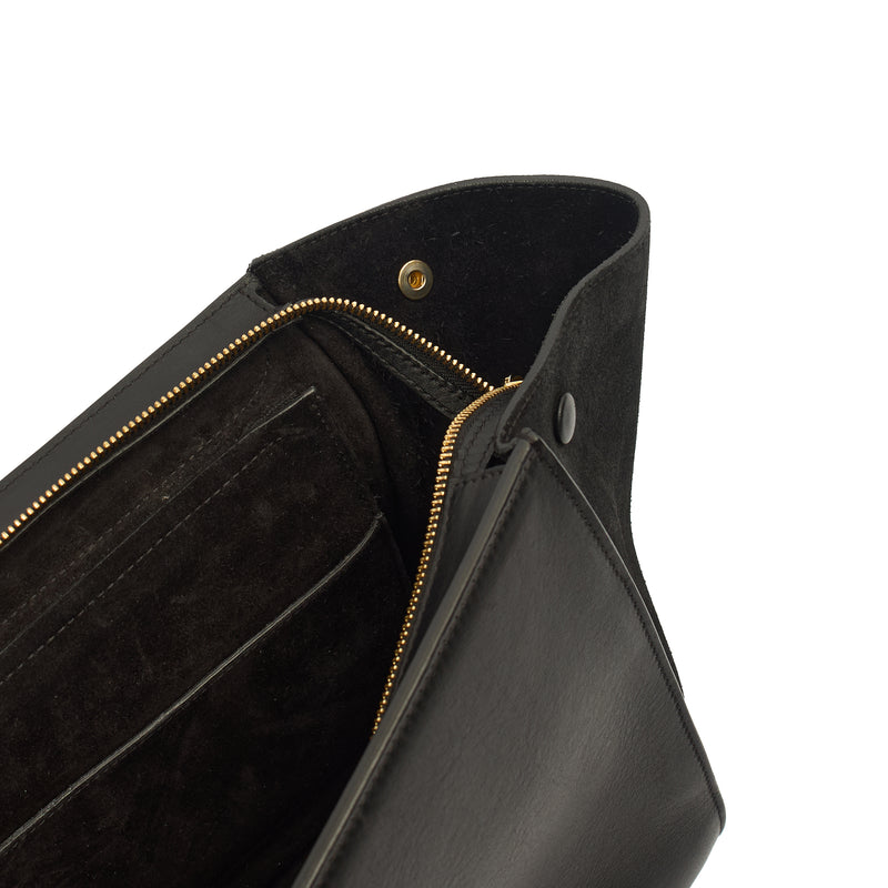 Picture of Celine Tote Trapeze - Medium in Black, Leather