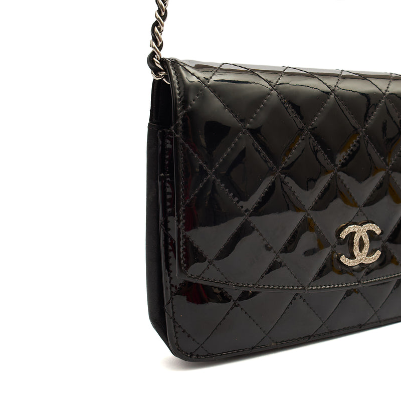Picture of Chanel Cross Body Wallet on Chain in Black, Patent Leather