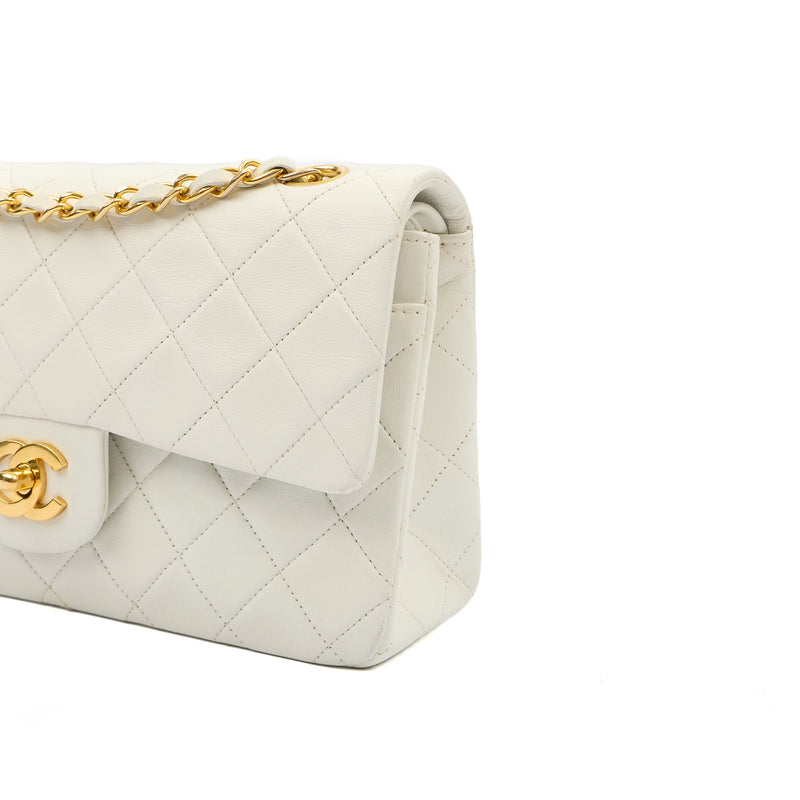 Chanel Shoulder Bag Classic Double Flap - Medium in White, Lambskin Leather