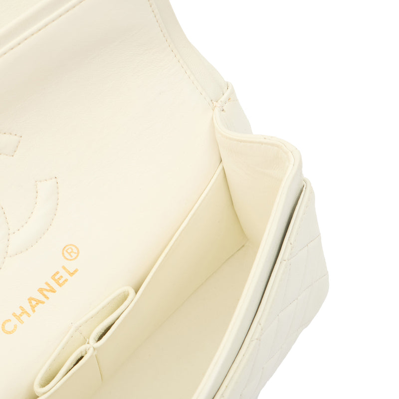 Chanel Shoulder Bag Classic Double Flap - Medium in White, Lambskin Leather