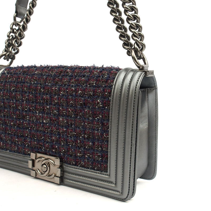 Picture of Chanel Shoulder Bag Boy - Medium in Multi, Fabric