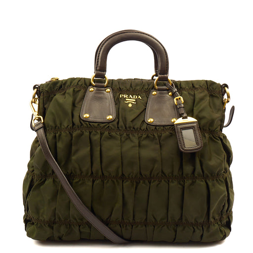 Picture of Prada Tote Lux Tote in Green, Nylon