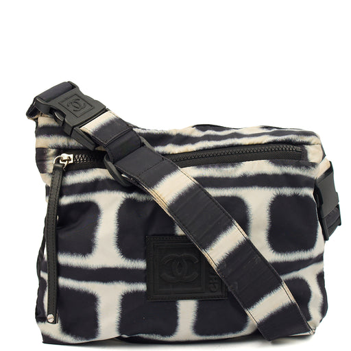 Picture of Chanel Shoulder Bag Round Messenger Bag  in Black, Fabric