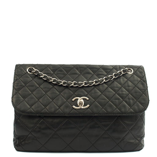 Picture of Chanel Shoulder Bag Business Affinity Flap Bag in Black, Calfskin Leather