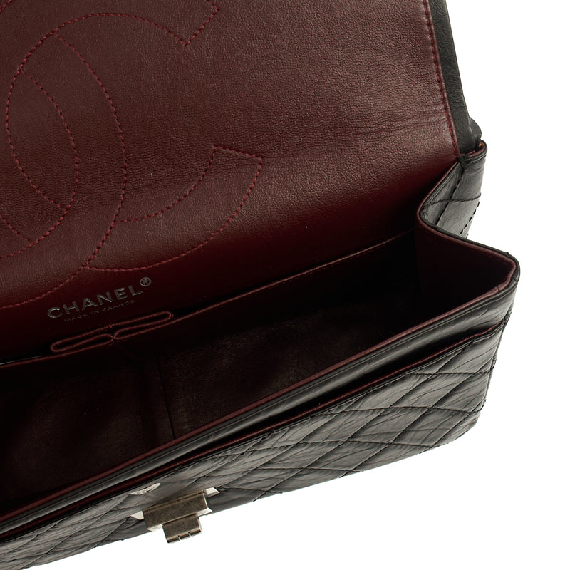 Picture of Chanel Shoulder Bag 2.55 Reissue - Maxi in Black, Crinkled Calfskin Leather