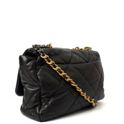 Picture of Chanel Shoulder Bag Chanel 19 Maxi in Black, Calfskin Leather