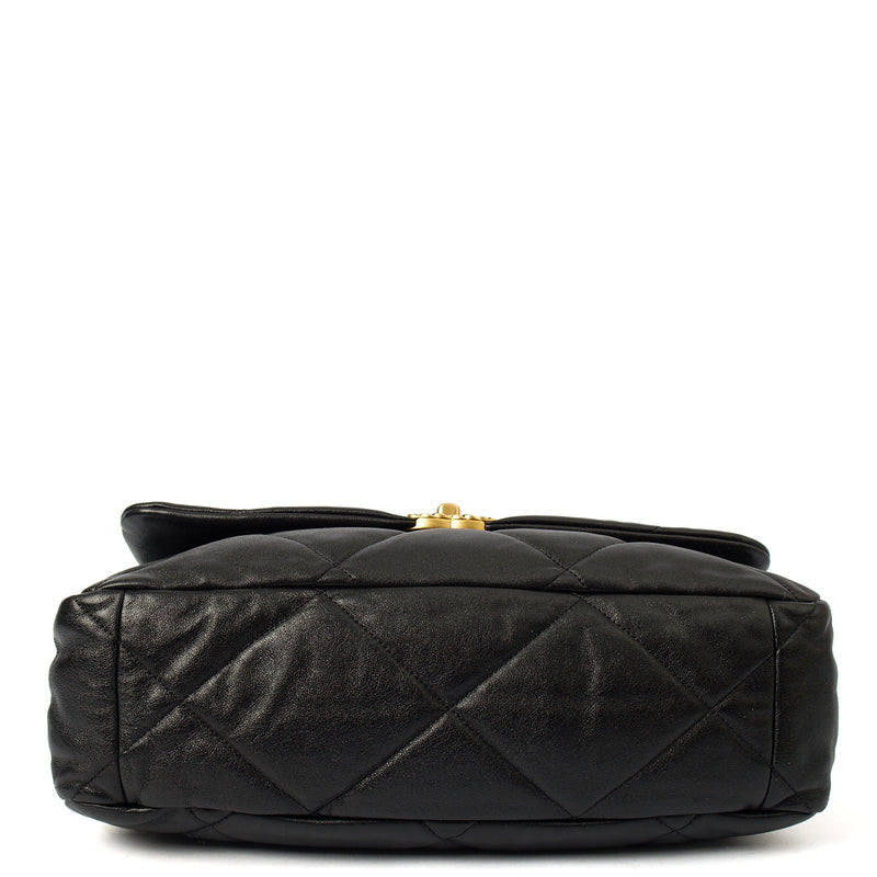 Picture of Chanel Shoulder Bag Chanel 19 Maxi in Black, Calfskin Leather