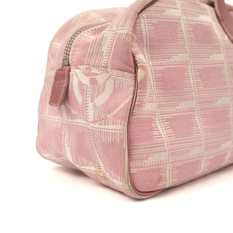 Picture of Chanel Tote Ligne Cambon Bowler in Pink, Canvas