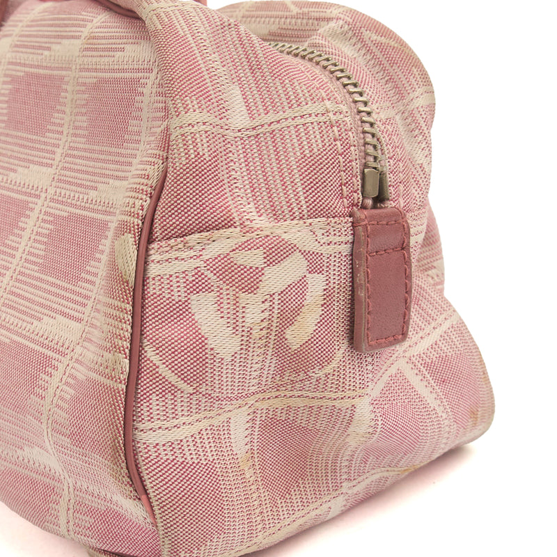 Picture of Chanel Tote Ligne Cambon Bowler in Pink, Canvas