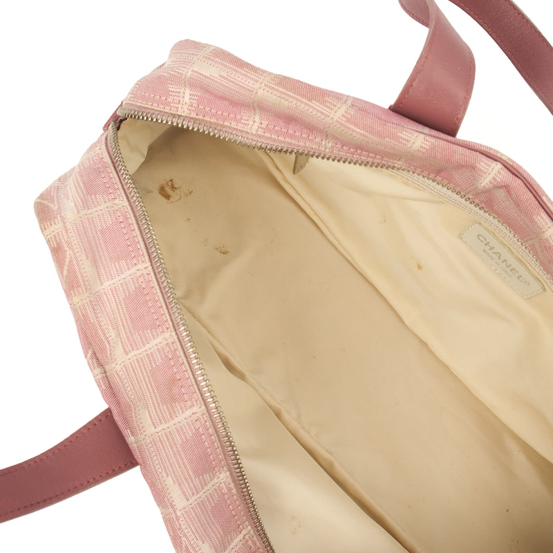 Picture of Chanel Tote Ligne Cambon Bowler in Pink, Canvas