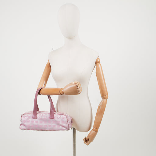 Picture of Chanel Tote Ligne Cambon Bowler in Pink, Canvas
