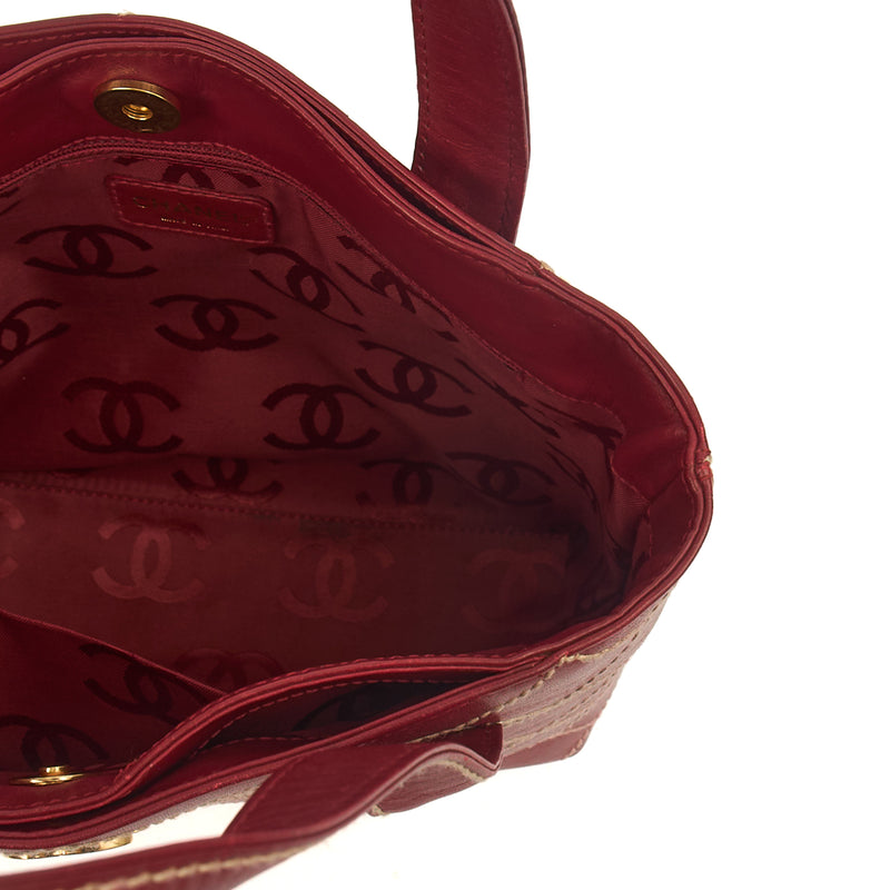 Picture of Chanel Tote Vintage Tote in Red, Calfskin Leather