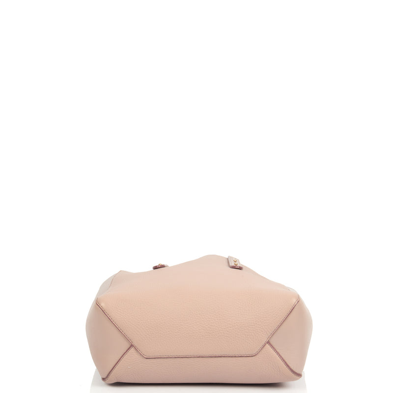 Picture of Aspinal of London Tote Essential Tote in Grey, Leather