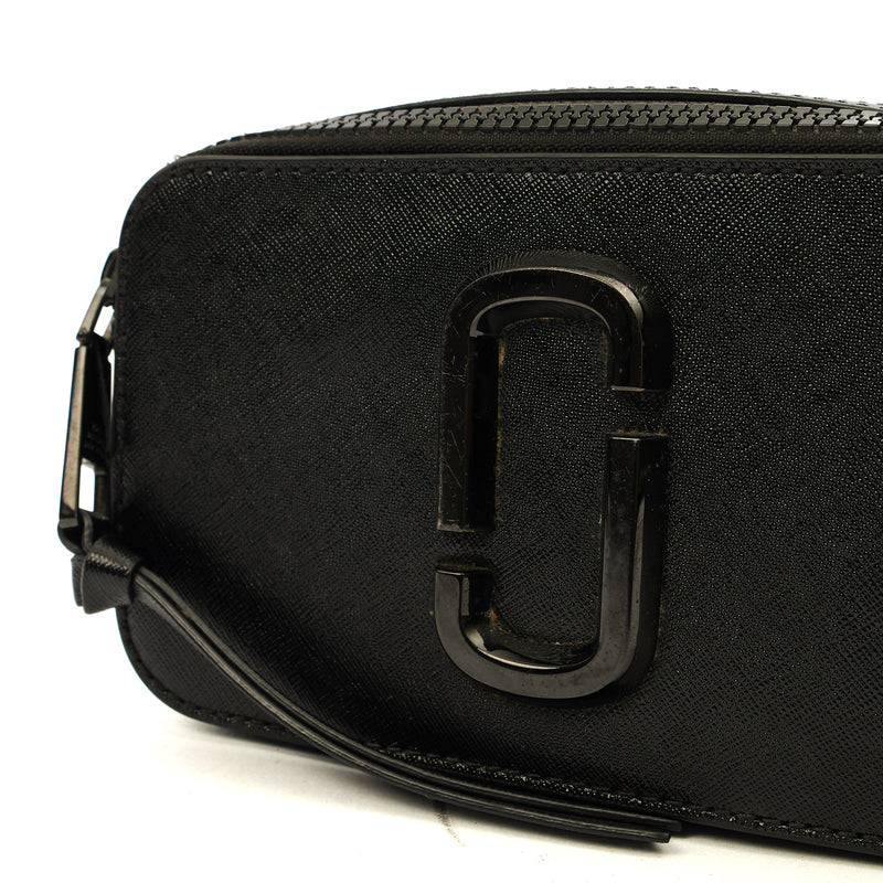 Picture of Marc Jacobs Cross Body Snapshot in Black, Leather