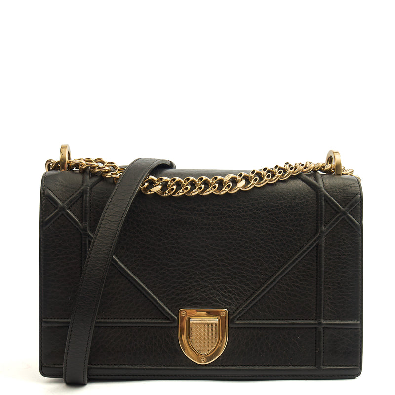 Picture of Christian Dior Shoulder Bag Diorama - Medium in Black, Calfskin