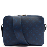 Picture of Louis Vuitton Cross Body Outdoor Messenger in Blue, Canvas