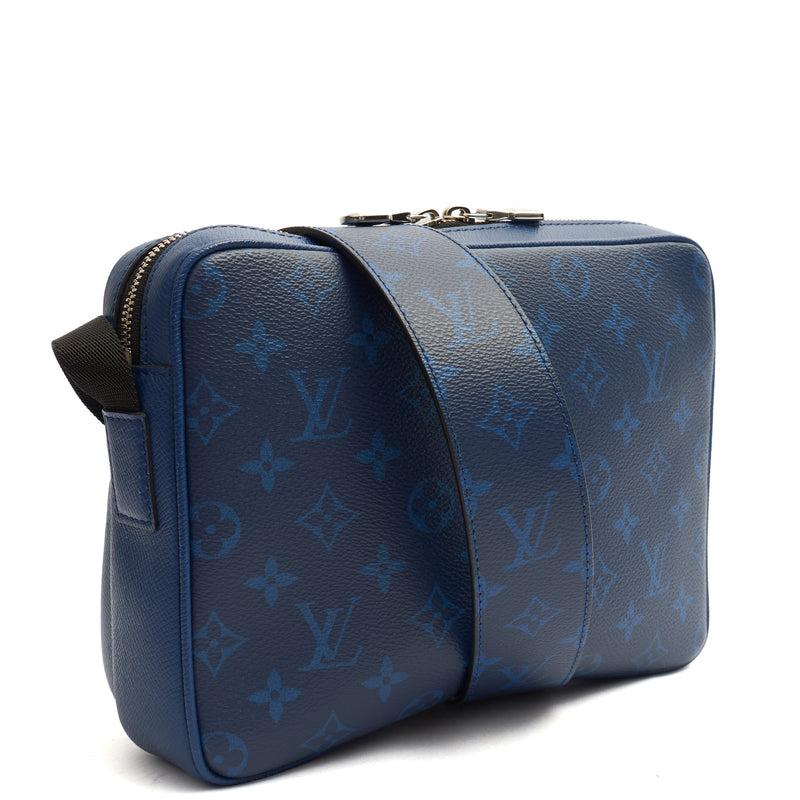 Picture of Louis Vuitton Cross Body Outdoor Messenger in Blue, Canvas
