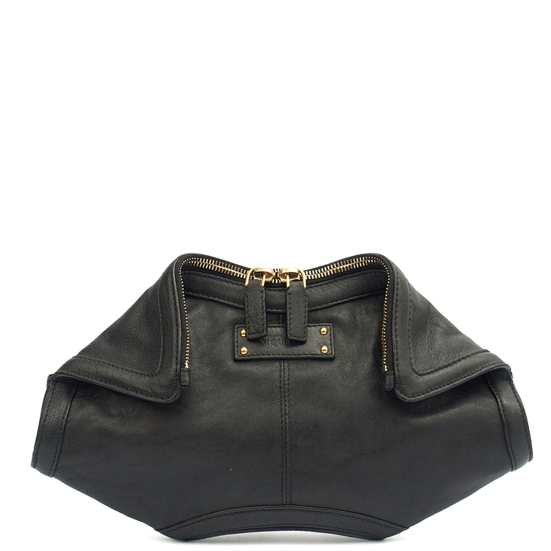 Picture of Alexander McQueen Clutch De Manta Clutch in Black, Leather