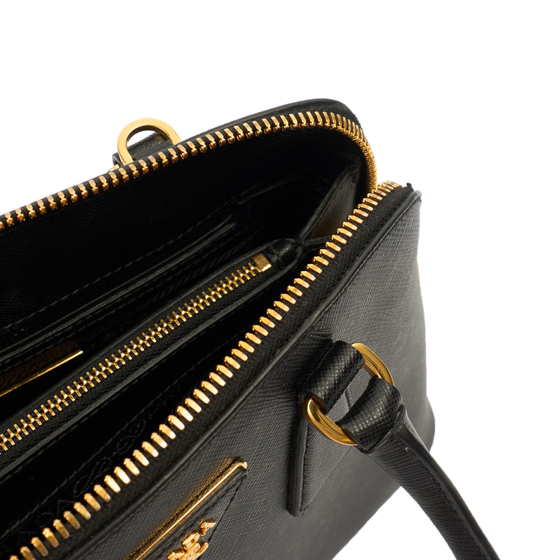 Picture of Prada Tote Promenade - Small in Black, Saffiano Leather