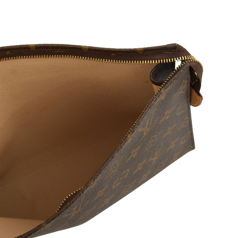 Picture of Louis Vuitton Clutch Toiletry Pouch 26  in Monogram, Canvas
