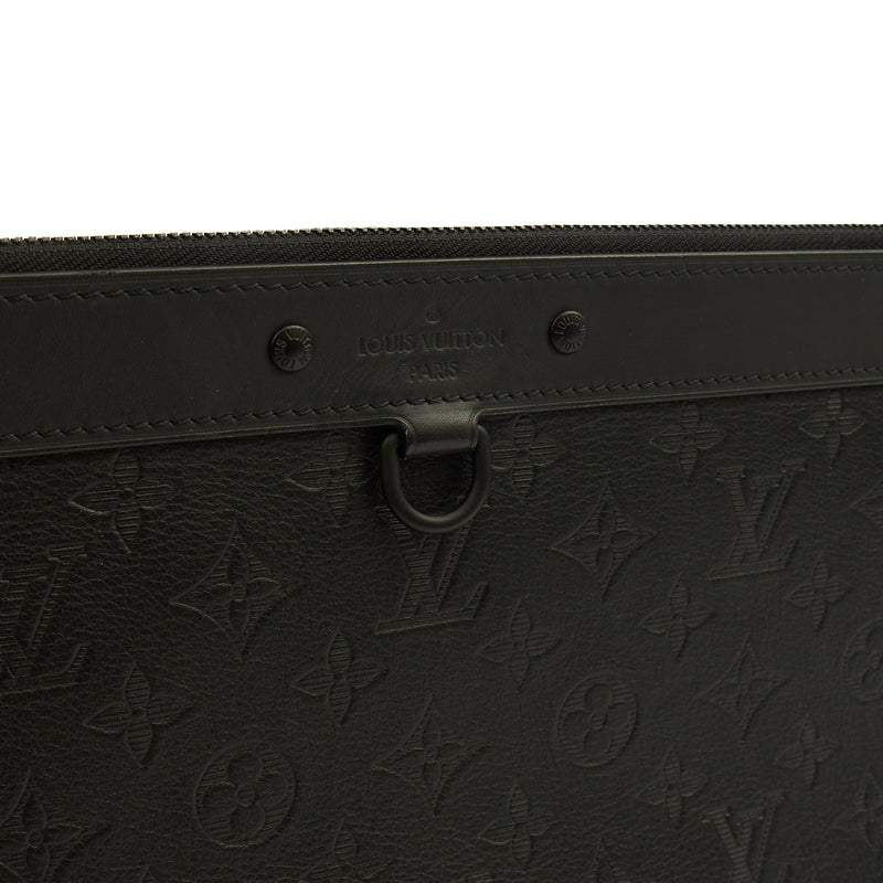 Picture of Louis Vuitton Clutch Pochette Discovery in invalid, invalid