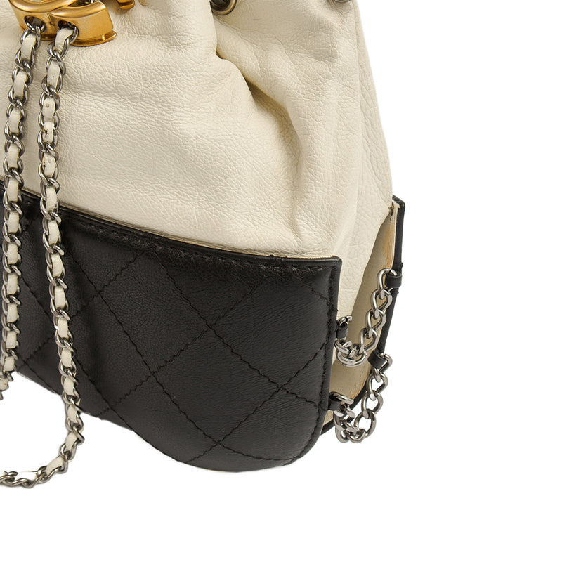 Picture of Chanel Bucket Bag Gabrielle Bucket Bag in White, Calfskin Leather