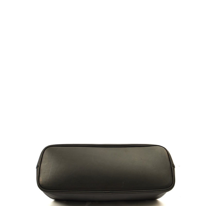 Picture of Gucci Top Handle Vintage Shoulder Bag in Black, Leather