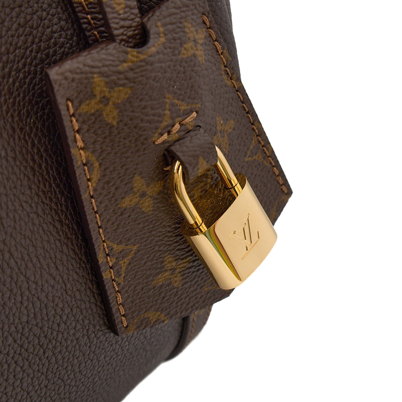Picture of Louis Vuitton Tote Express GM in Brown, Leather